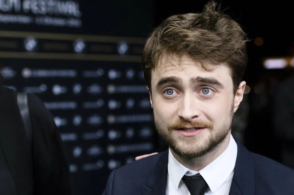 Почему рэдклифф. Дэниел рэдклифф. дэниэл рэдклифф (daniel radcliffe). дэниел рэдклифф фото.