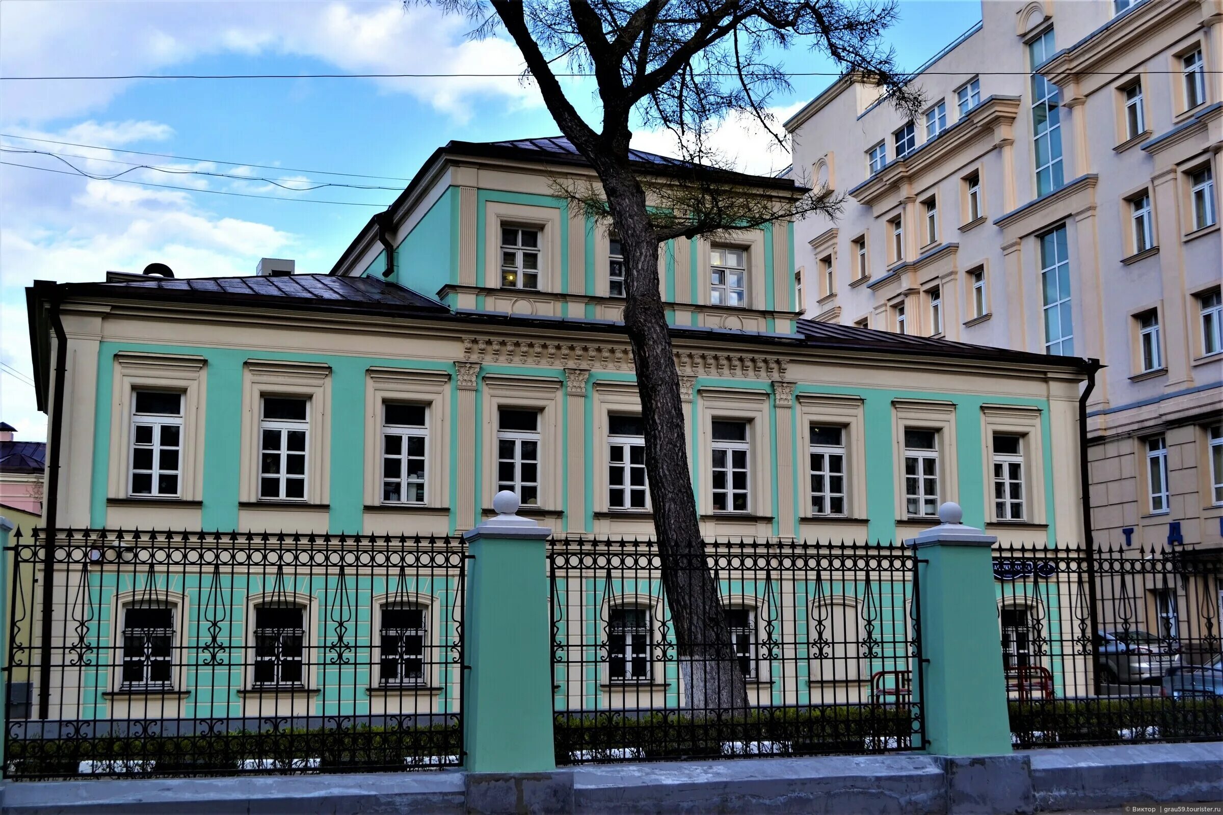 Большая Полянка д 20 больница. Москва, улица большая Полянка, 20с1. Большая Полянка 20 детский травмпункт.