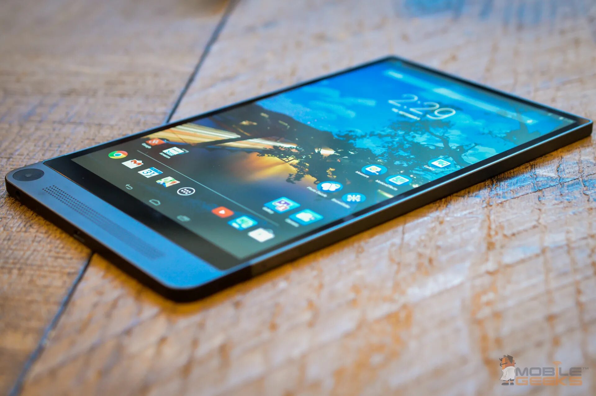 Смартфоны лета в москве. Смартфон флай 4. Смартфоны лета в москве. 5 дюйма. Разные телефоны.