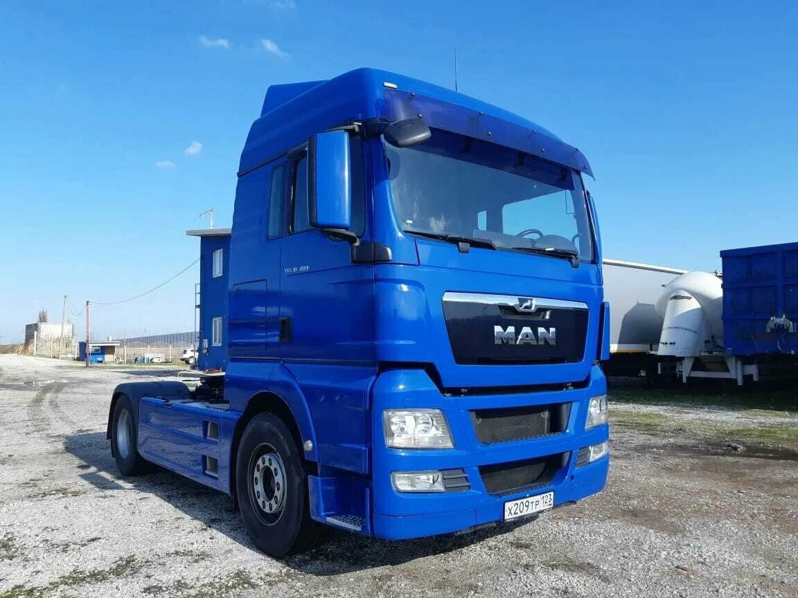 Ман 2017 года. Man TGX 2017. Man TGX синий. Ман 2017. Ман TGX синий.