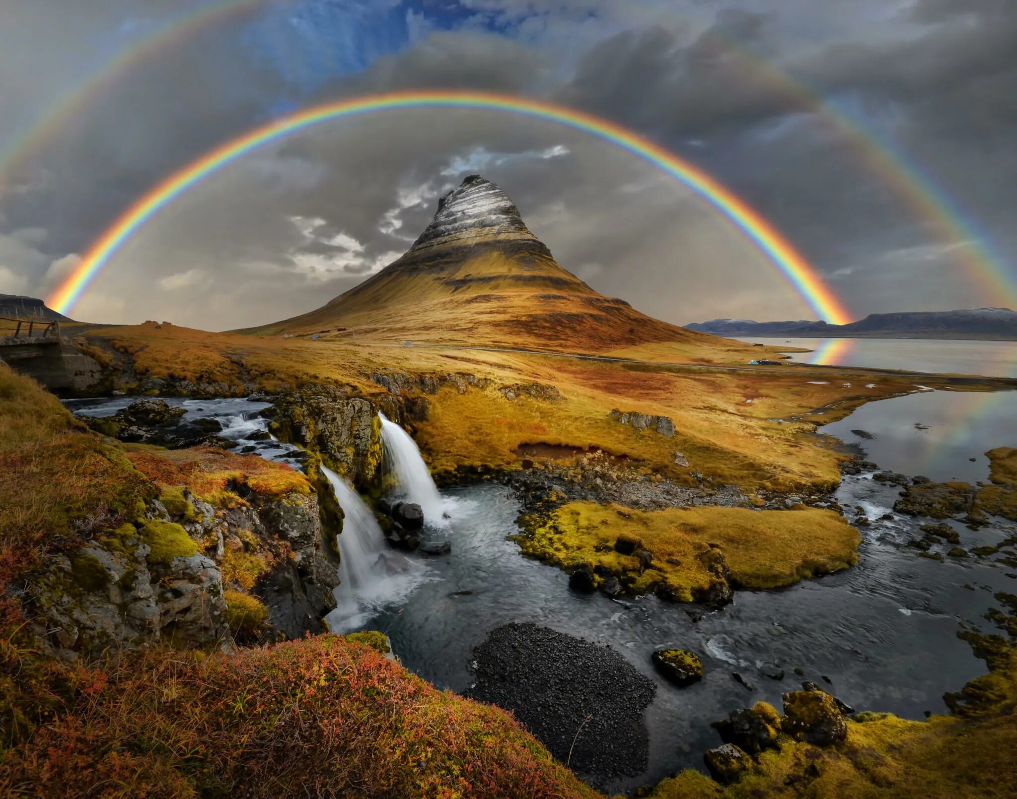 Чудесное и невероятное. Гора Kirkjufell. Исландия. Тува, Исландия. Исландия ландшафт.
