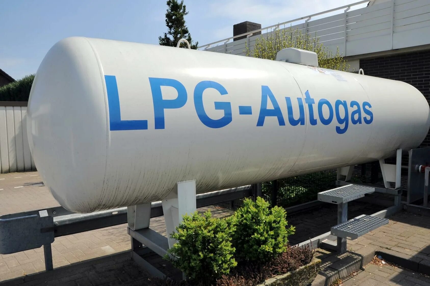 Rengo Announces Switch from Heavy Fuel Oil to LNG at Takefu Plant