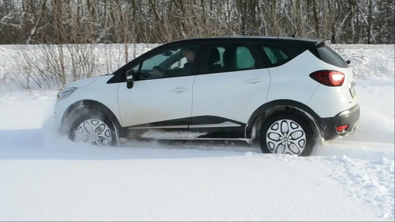 Каптур полный привод автомат. Рено Каптюр полный привод. Каптюр в снегу. Каптюр кабель для полного привода. Рено универсал полный привод сахара.