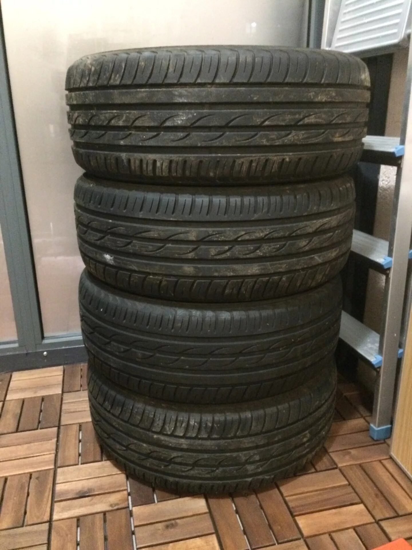 Куплю летнюю резину б у 15. Yokohama c Drive 2. Yokohama c.drive2 195.65.15. Резина 205/55 r14. 195/55 R14.