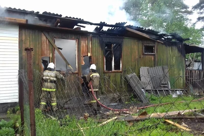 Посёлок суда Череповецкий район. Пожар дома. Пожар фото. Пожар в суде Череповецкий район. Квартиры п суда