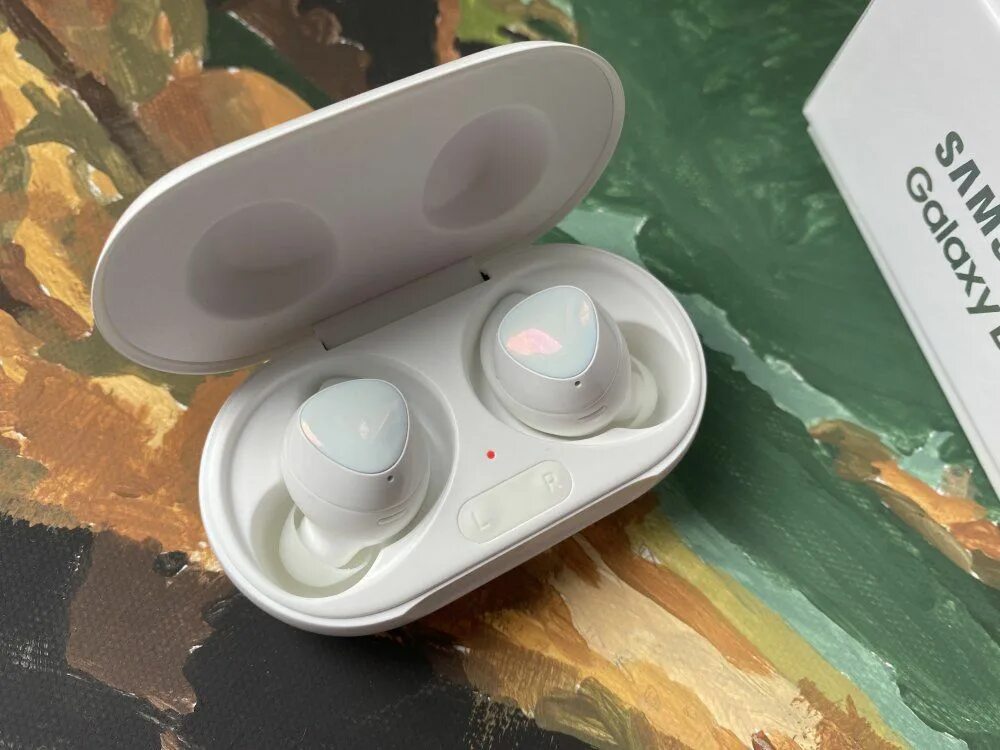 Tws galaxy buds. TWS Samsung Galaxy Buds. TWS Samsung Galaxy Buds 1. Наушники TWS Samsung Buds Pro. Samsung Galaxy Buds 2 Pro.