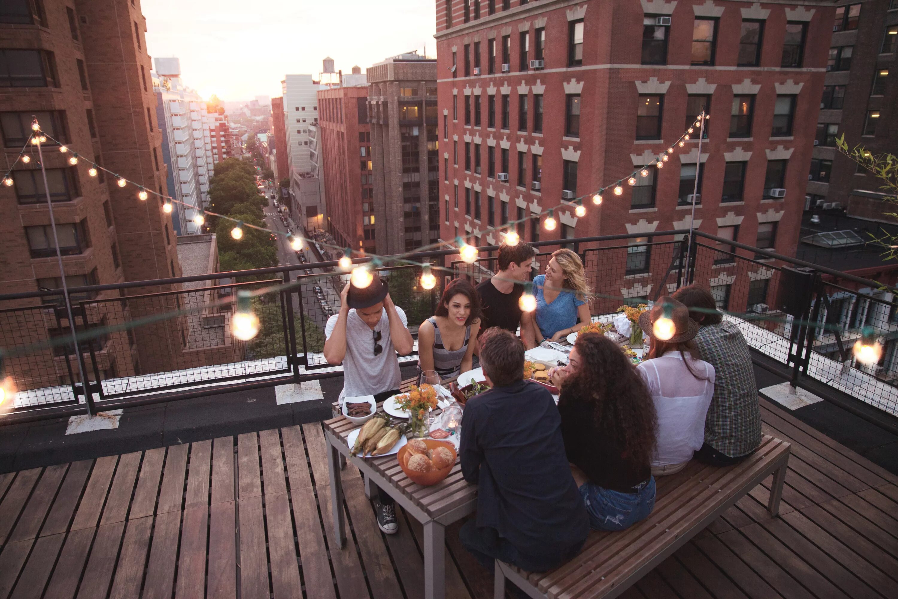 Нью Йорк Rooftop. Руфтоп Нью.Йорк. Нью-Йорк Манхэттен веранда. Кофейня летняя веранда Нью Йорк.