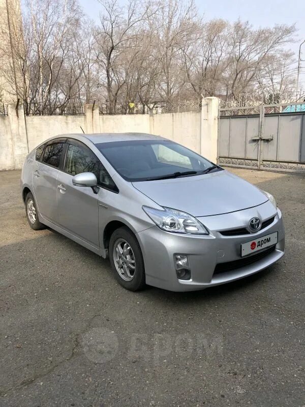 Prius xw30 tuning. Toyota prius 2012. Аренда авто в находке. Toyota prius xw30 tunung. Тойота приус серая.