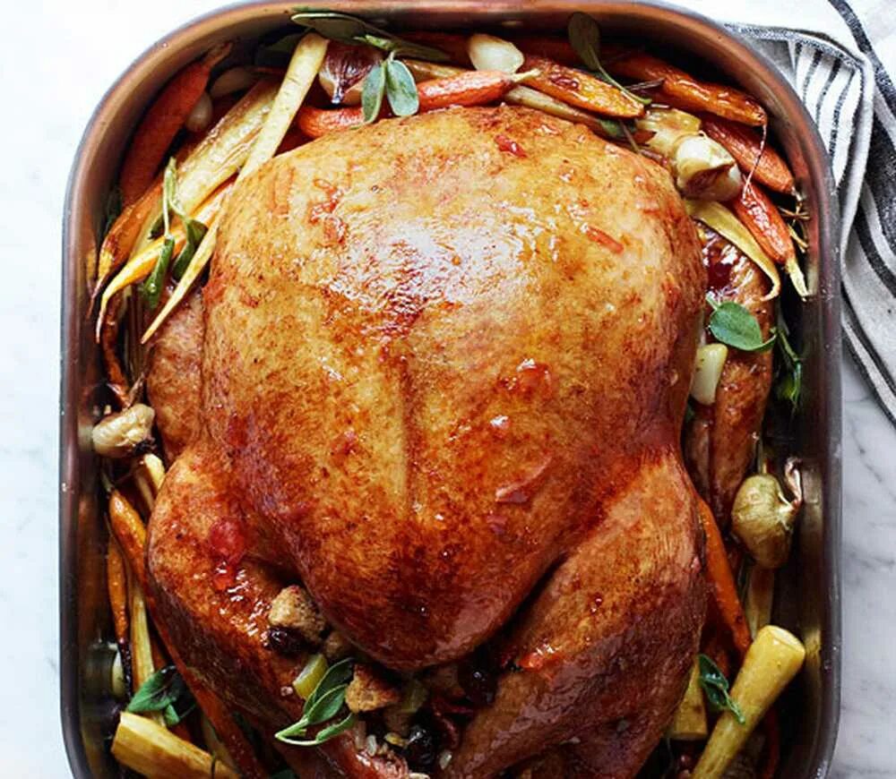 Come turkey. Whole Roasted Turkey. Roasting from Turkey. Turkey food. Servings of Turkey Roast dinner for Thanksgiving.