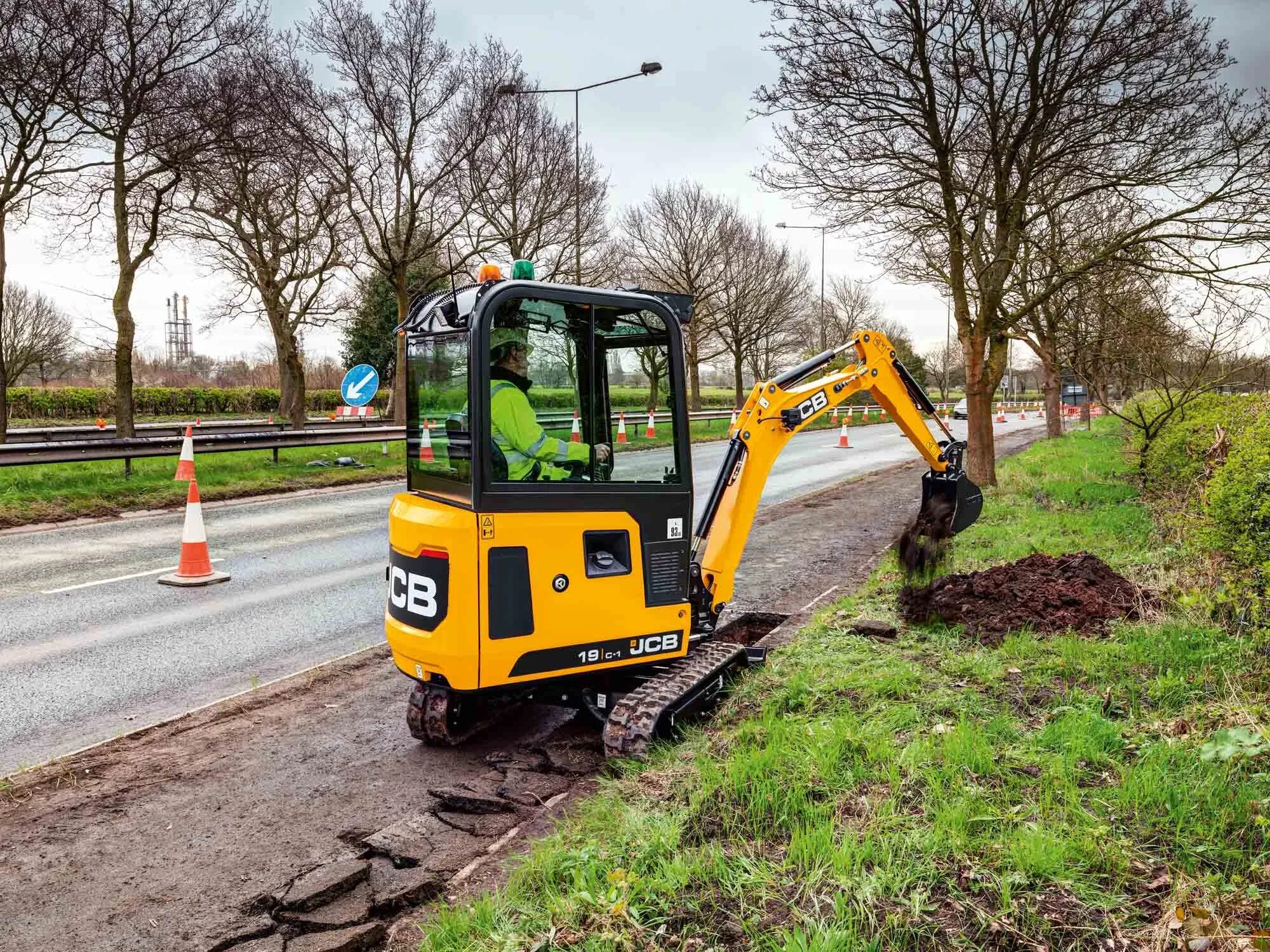 Мини экскаватор отзывы владельцев. JCB 19c-1. Мини-экскаватор JCB 19c-1. Мини экскаватор JCB 8018. JCB экскаватор мини 19с1.