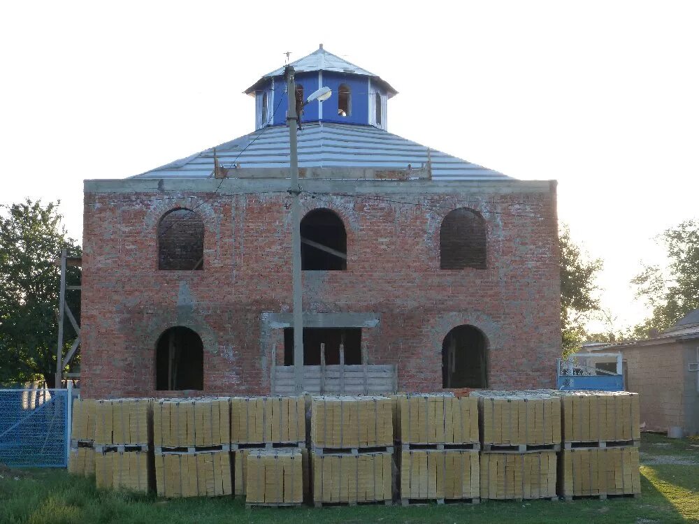 Погода в натырбово на неделю. Церковь в Натырбово. Натырбово Адыгея Кошехабльский район. Натырбово школа 8. Село Натырбово школа #8.