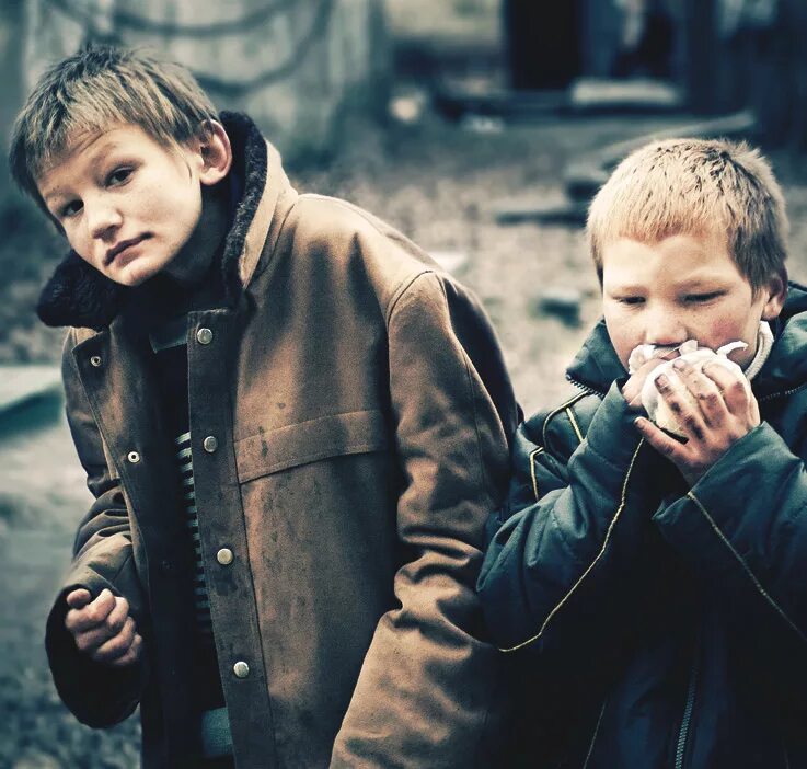 дети улиц на русском языке. улица картинка для детей. дети улицы. современные беспризорники. несовершеннолетние беспризорники.