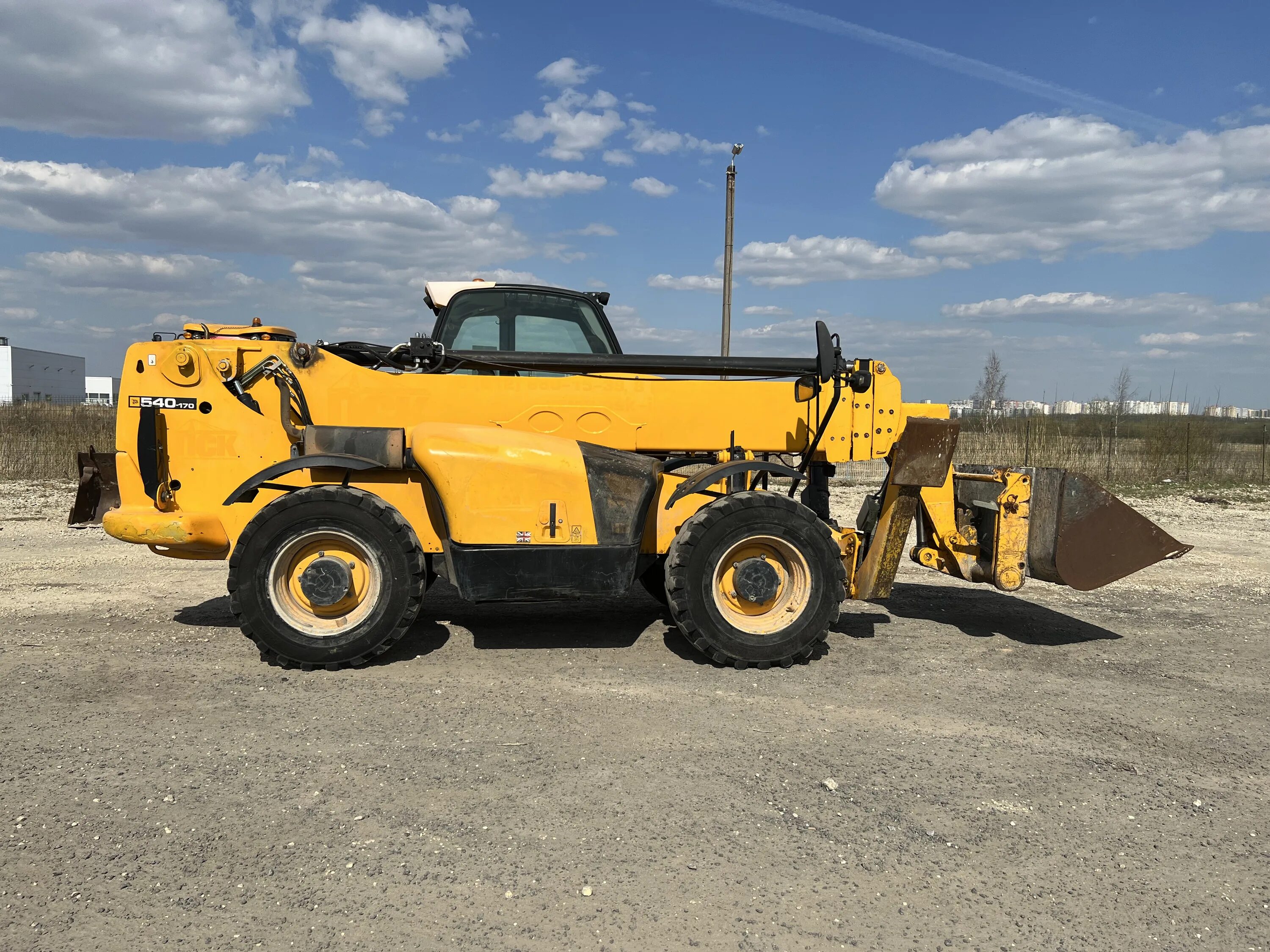 540 170. Погрузчик JCB 540-170. Телескопический погрузчик JCB 540-170. Погрузщикjcb 540-170. JCB 540 ГСТ.