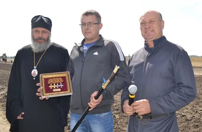 Погода золотари палласовский район. Епархия Калачевско-Палласовская Калачевско Палласовская. Волжская епархия Калачевско- Палласовская Волгоградской области. Прокурор Палласовского района Волгоградской области. Епископ Калачевский и Палласовский.