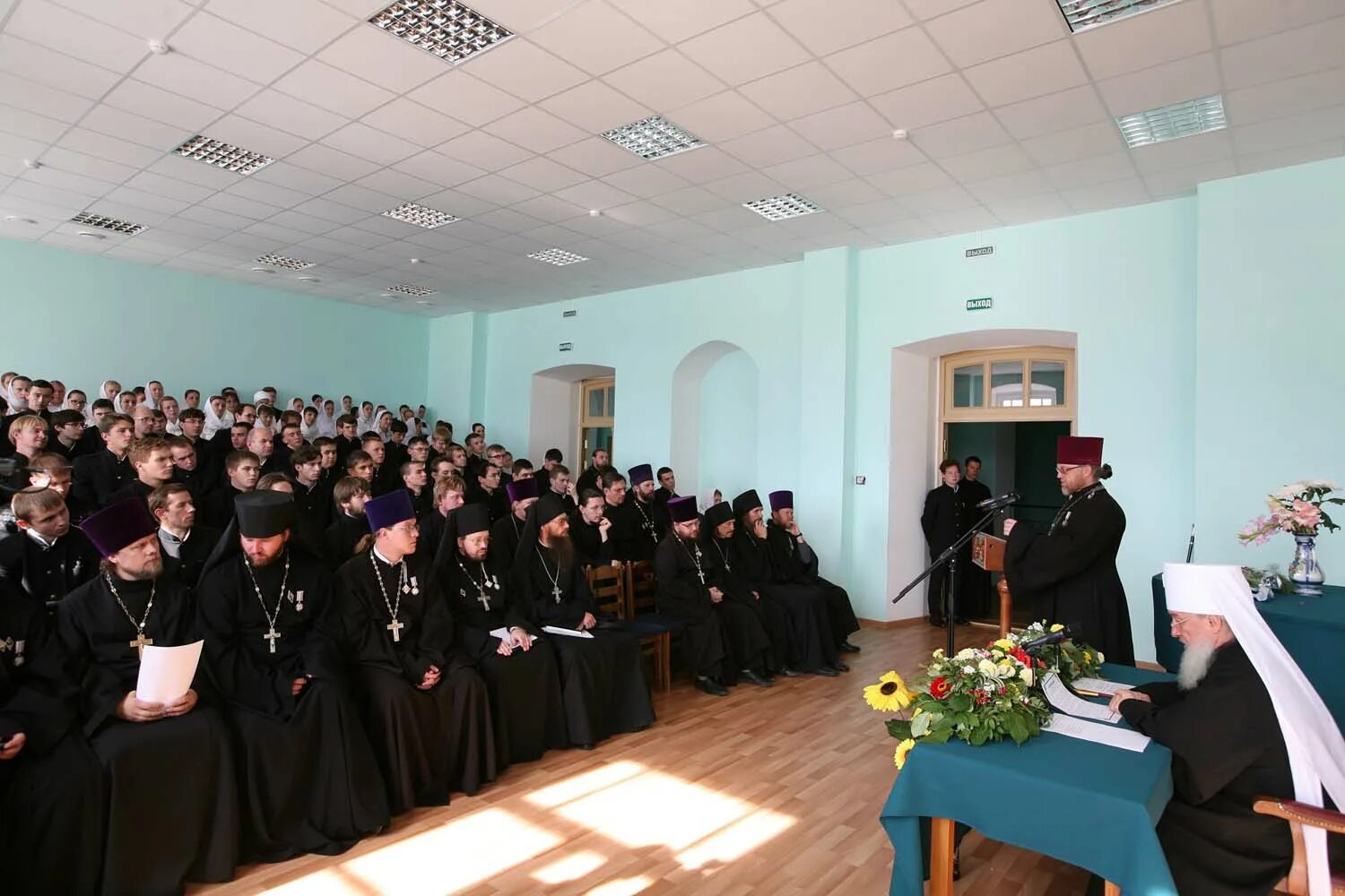 Тобольская духовная. Тобольская духовная. Тобольский. Открытка храм тобольск. Тобольская семинария 1743.