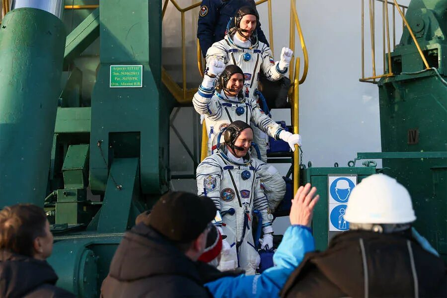 Новости космические корабли. Головной обтекатель прогресс. Ракета союз мс 21. Крю драгон космический корабль. Космический корабль орел роскосмос.