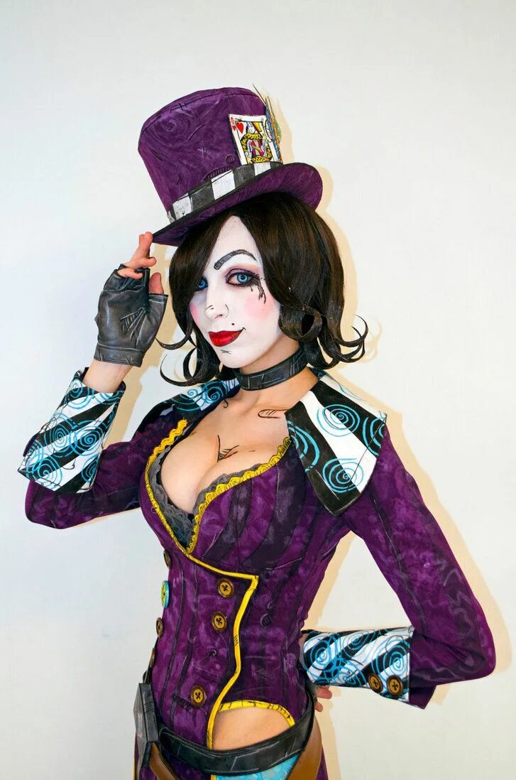 Borderlands мокси. Mad moxxi borderlands 2. borderlands 2 мокси. borderlands moxxi cosplay. daria rooz cosplay.