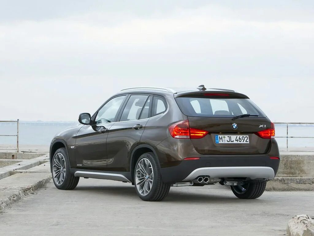 18x x 1 0. BMW x1 sdrive18d. BMW x1 e84 Offroad. BMW x1 2009. BMW x1 универсал.