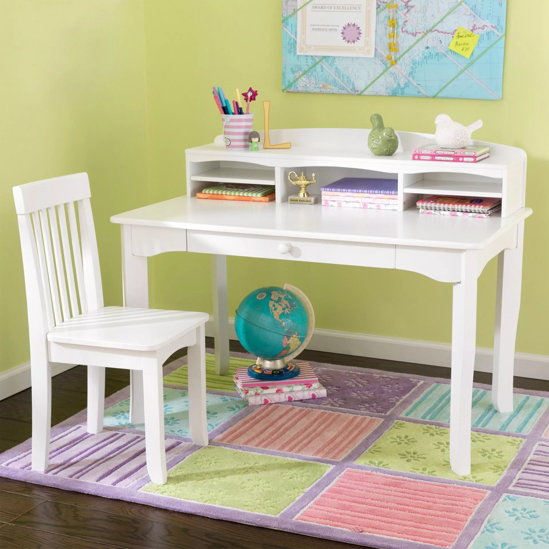 Письменный стол для девочки. Kids desk. Children's study desk. Kids desk. Детский стол и стул икеа.
