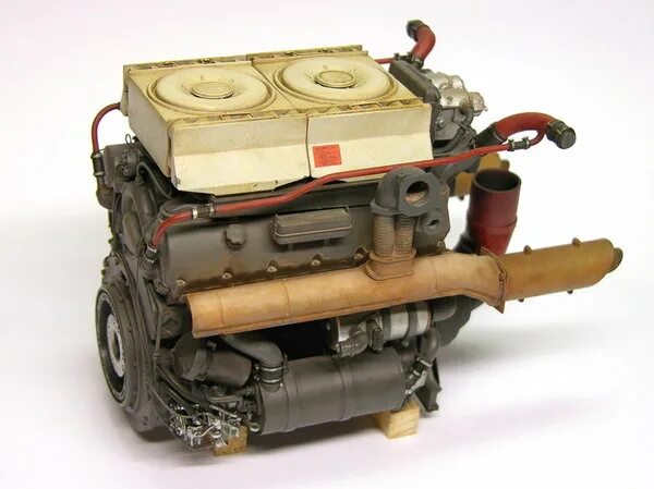 Тигр двигатель. Двс танка тигр. Двигатель ямз газ 2330. Мотор танка тигр. Моторный отсек танка тигр 1.