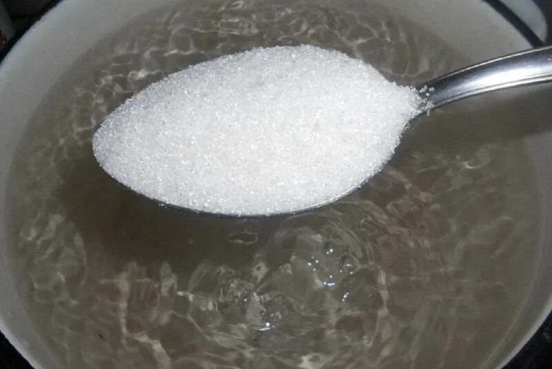 4 растворения сахара в воде. Растворение сахара. вода растворяет сахар. растворение сахара в воде. сахар растворяется в воде.