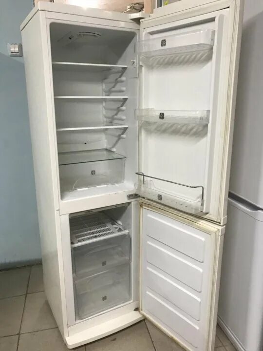 Холодильник самсунг узкий 45 см. Холодильник узкий 45 см ноу Фрост. Холодильник самсунг 45 см ширина двухкамерный. Холодильник Атлант двухкамерный глубина 55.