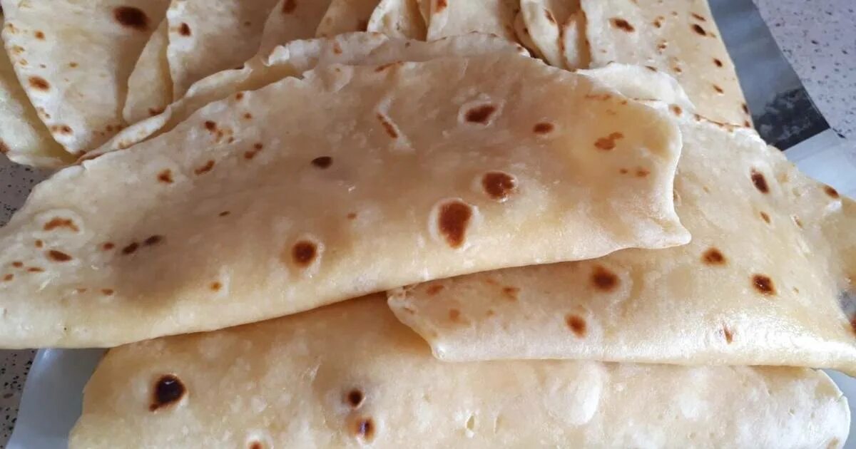 Татарское национальное блюдо кыстыбый. Татарская национальная кухня кыстыбый. Кыстыбый с картошкой нежное. Кыстыбый с картошкой. Кыстыбый.