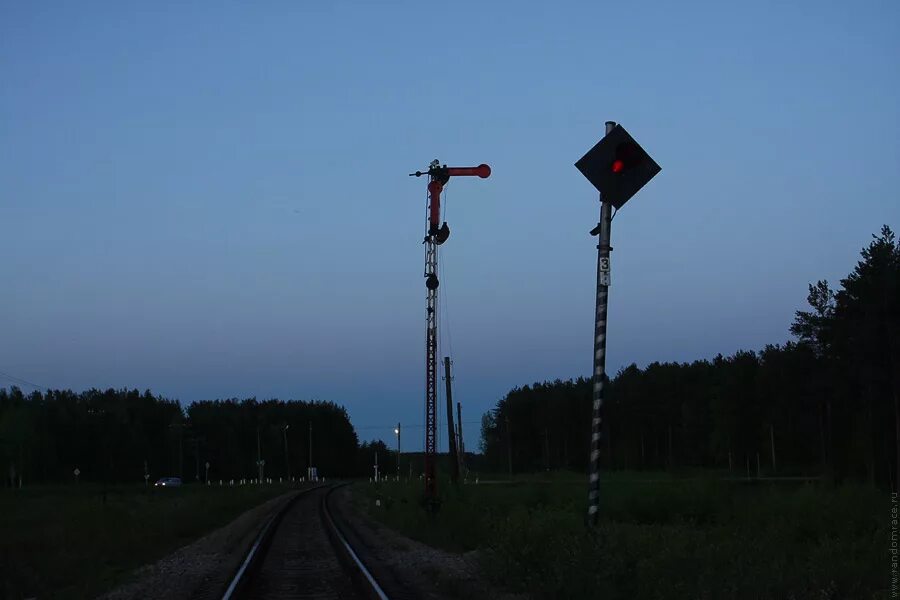 Включи приключения семафора. Семафор железная дорога. Батайский семафор. Семафор ЖД 1930. Семафор Железнодорожный заградительный.