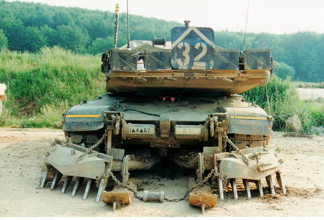 Трал танковый