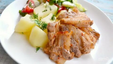 Отварное мясо с овощами