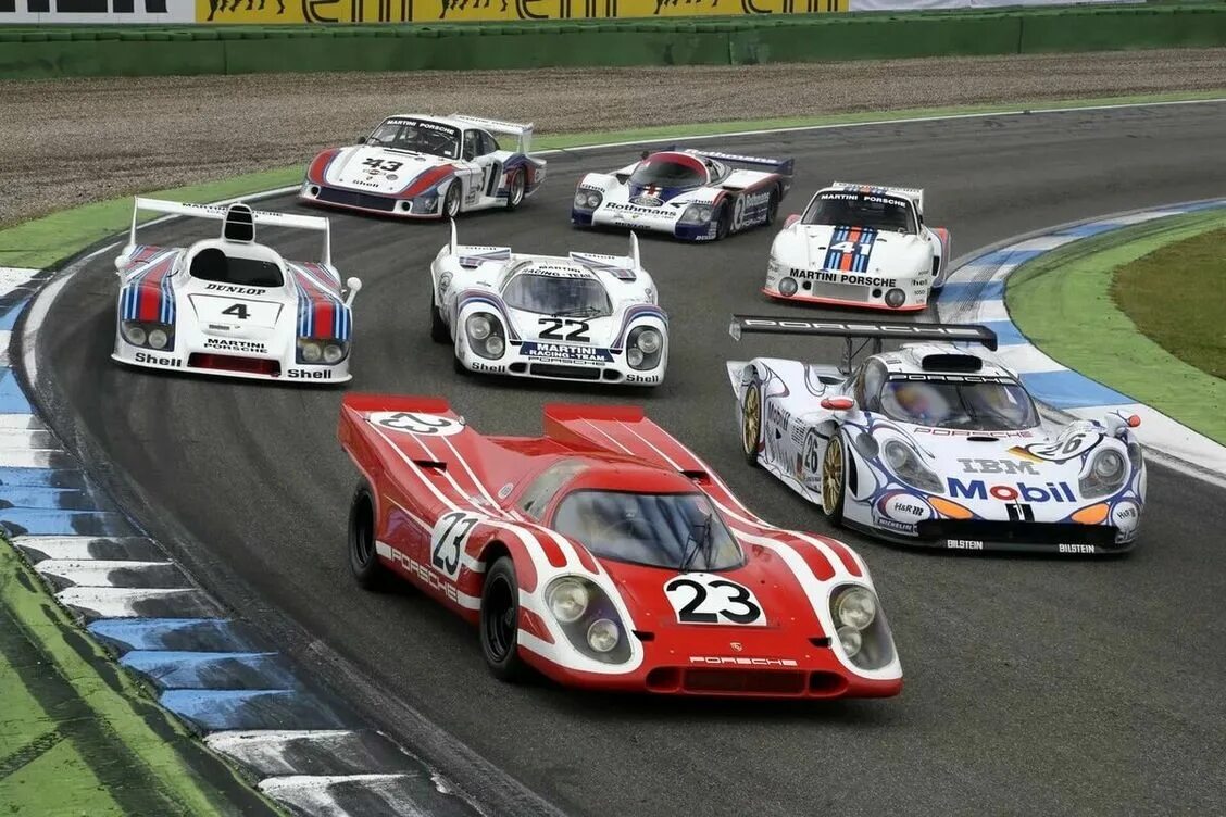 Гоночный Порше 911 Леман. Porsche 24 Lemans. 24 Часа Ле-Мана Порше. Porsche 911 gt1 Racing.