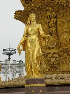 Фонтан дружбы народов какие народы