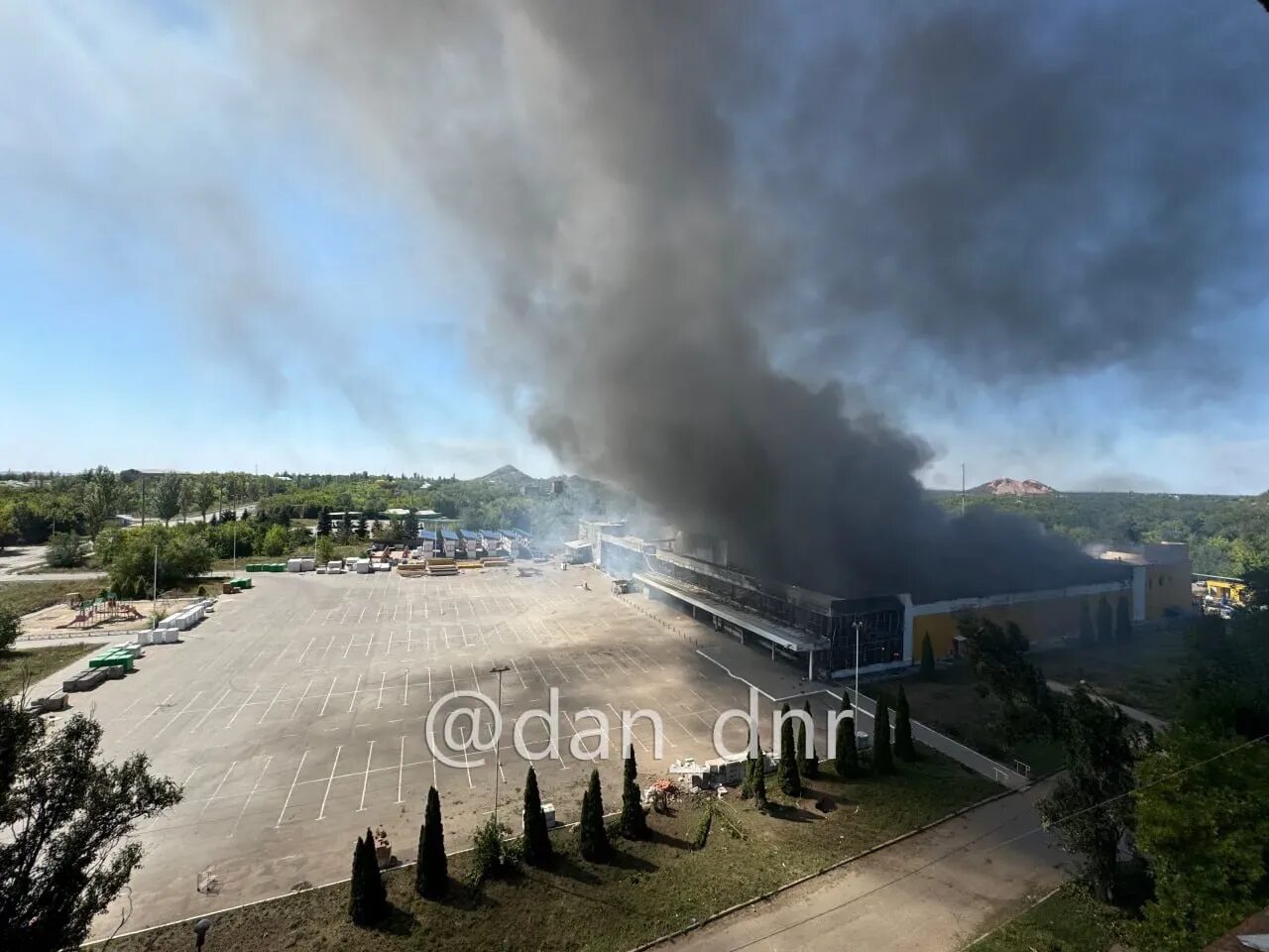 Атака на тц в донецке. Атака на тц в донецке. Donetsk city. Атака на тц в донецке. Атака на тц в донецке.