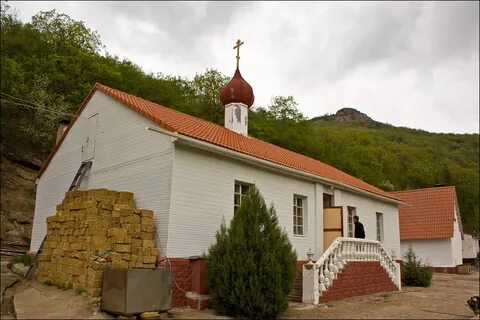 Кизилташский монастырь