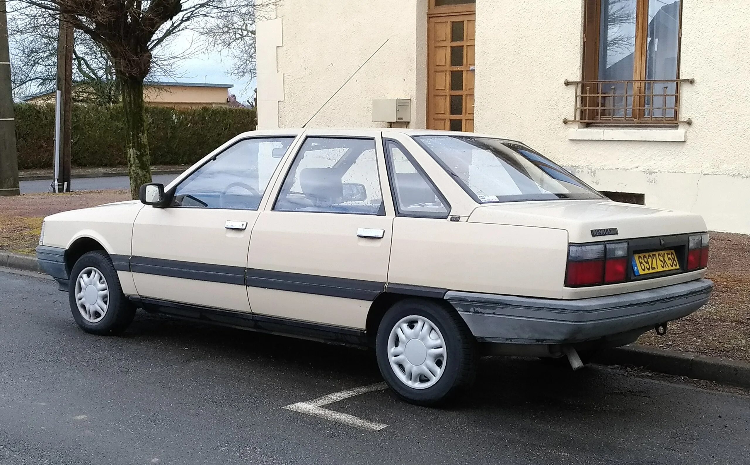 Рено 21 год. Renault 21. Рено 21 GTS. Renault 21 1986. Рено 21 2.0.