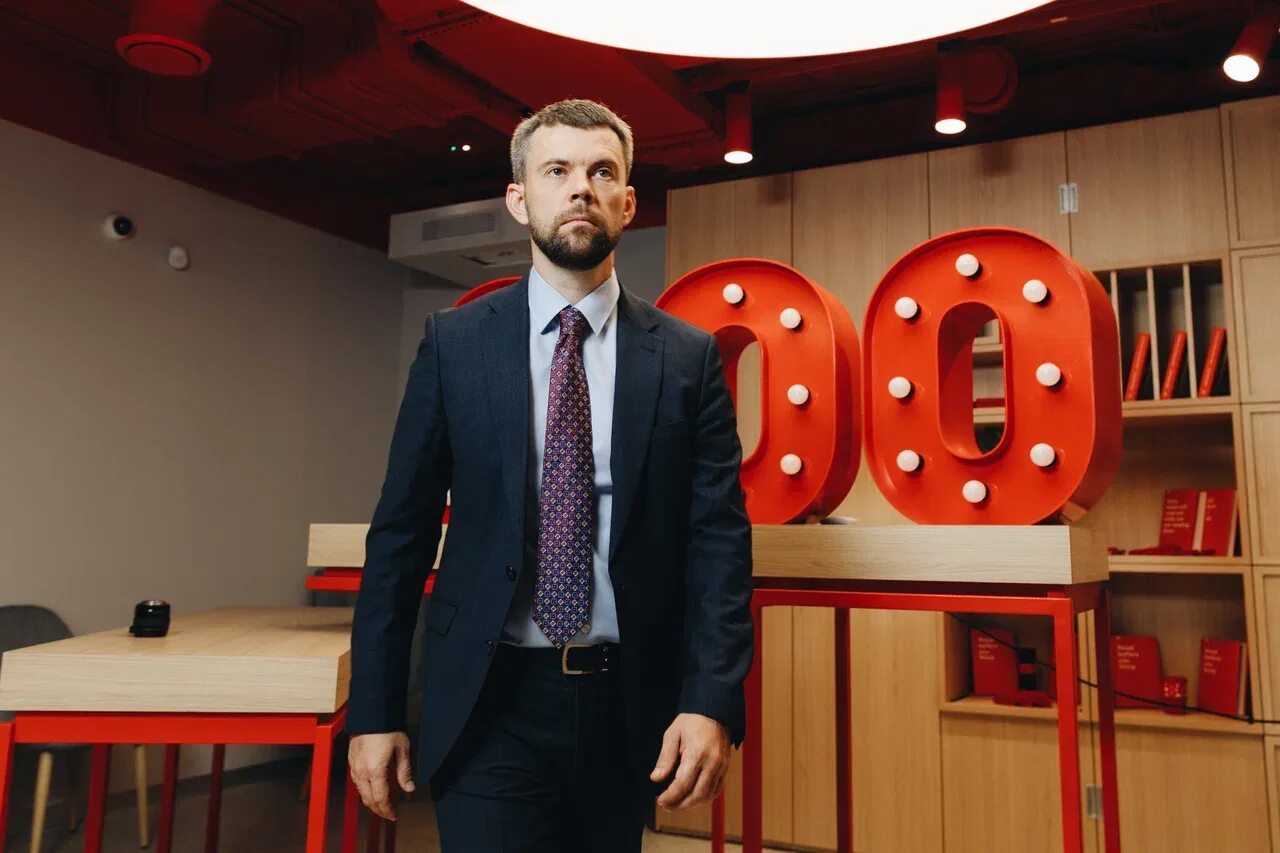 Альфа банк фото. Офис phygital альфа банка адлер. Альфа банк новости. Альфа банк офис красноярск. Офис альфа банка в новомосковске тульской области.