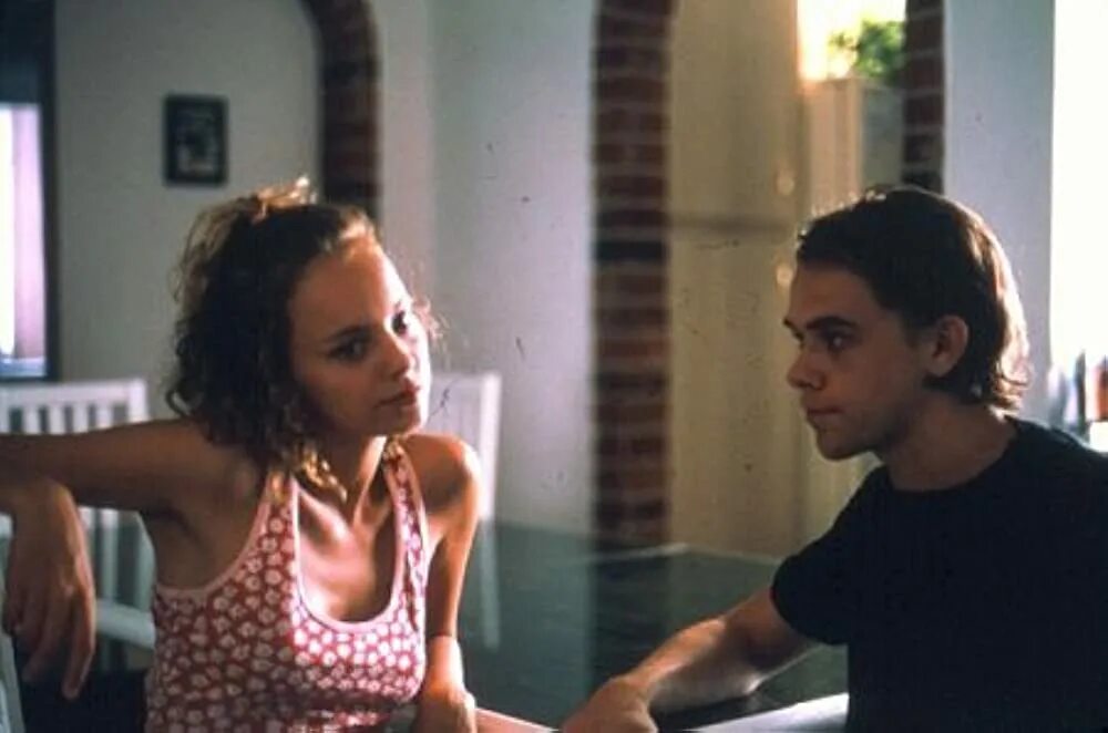 Bijou Phillips - Bully 2001. F scene