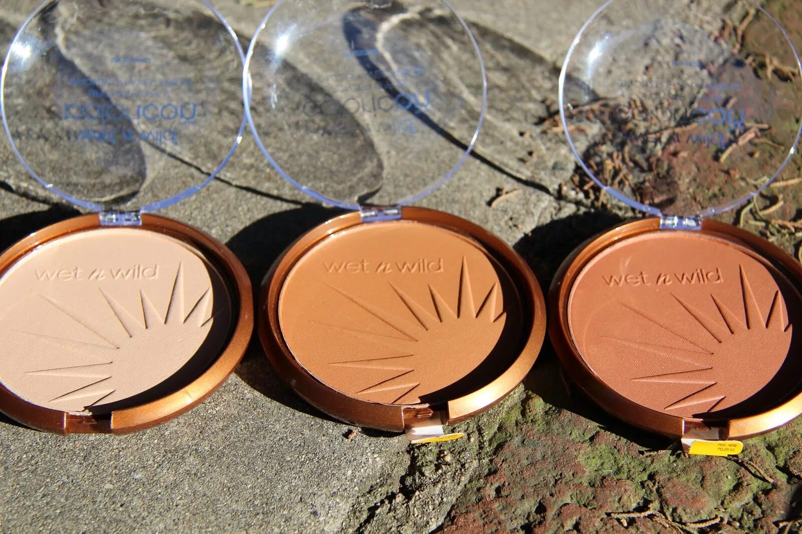 Wet n wild icon. Wet n Wild пудра бронзирующая Color icon Bronzer. Бронзер Ecomake. Бронзер гуччи. Lorak бронзер.