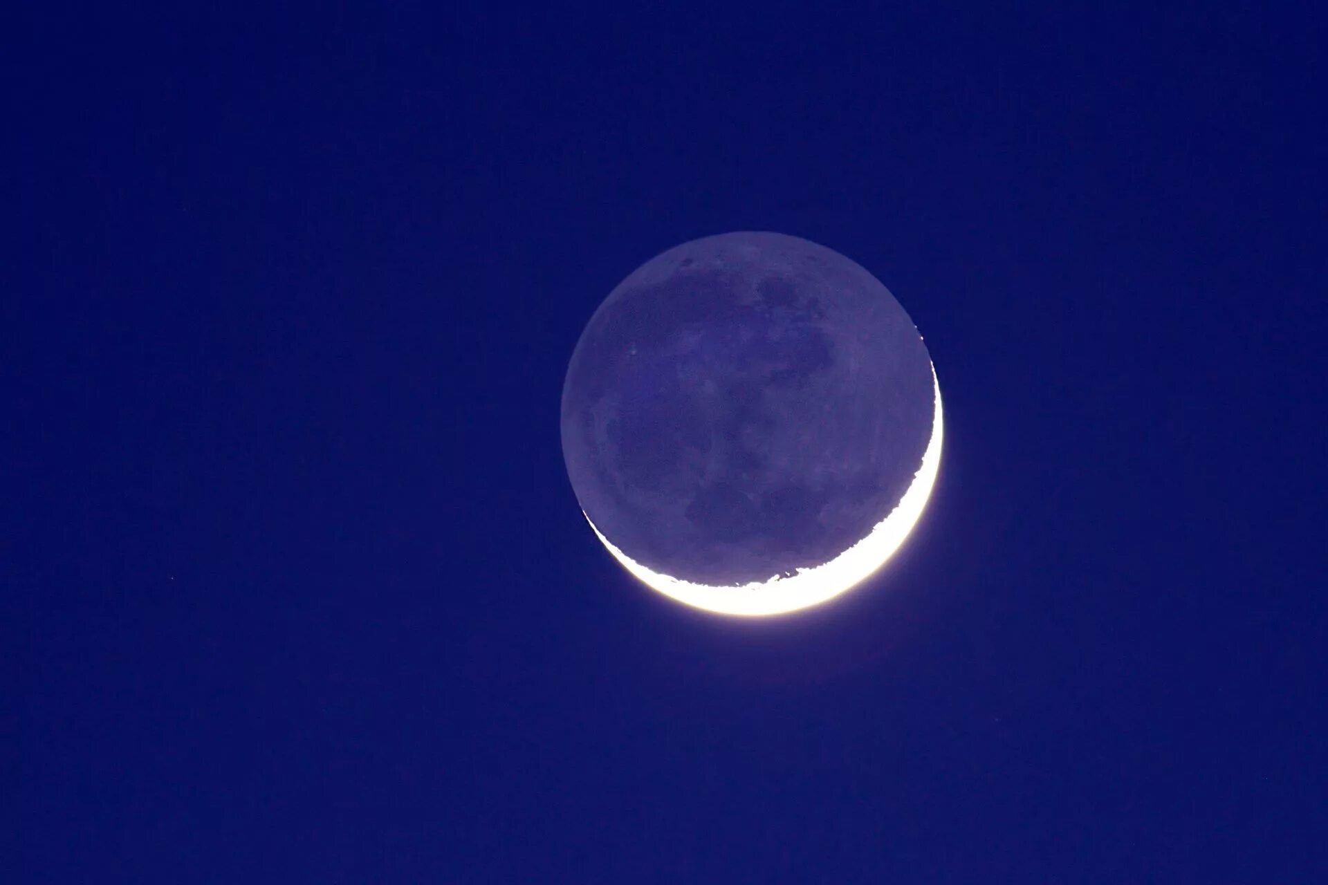 Луна. Фото Луны. Изображение Луны. Лунное небо. Полный месяц февраля