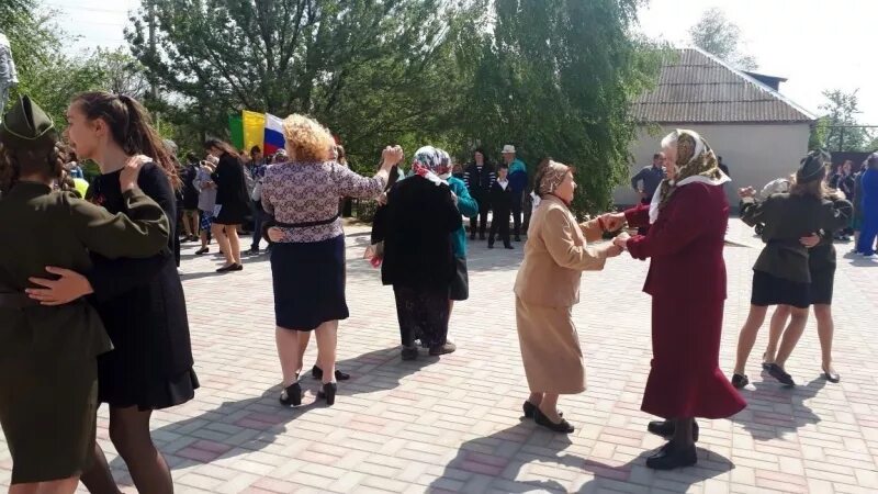 Погода в каменной балке благодарненского района ставропольского. Каменная балка Арзгирский район. Село каменная балка Арзгирский район. Каменная балка Арзгирского района Луценко. Село каменная балка Арзгирский район Ставропольский край.