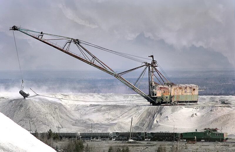 125. эш-100/100. шагающий экскаватор тулун. эш 65/100. шагающий экскаватор 700 тонн.