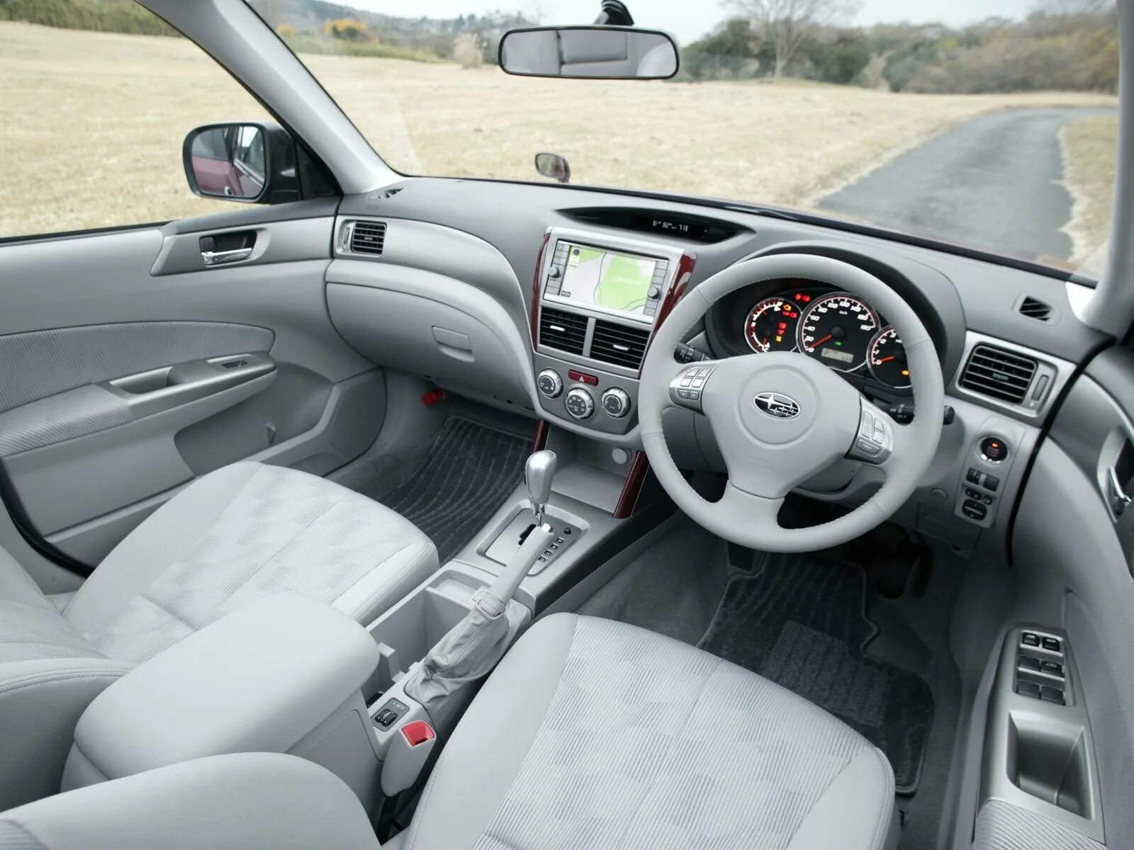 Toyota raum 2011. Тойота праворульная японская. Toyota crown правый руль. Праворульные авто из японии. Toyota camry 2004 2.