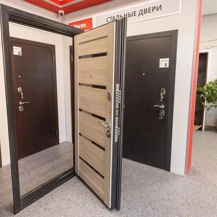 Двери чита входные. Мегастрой вокзальная 3. Магазин дверей. Доступные двери чита. Доступные двери чита.