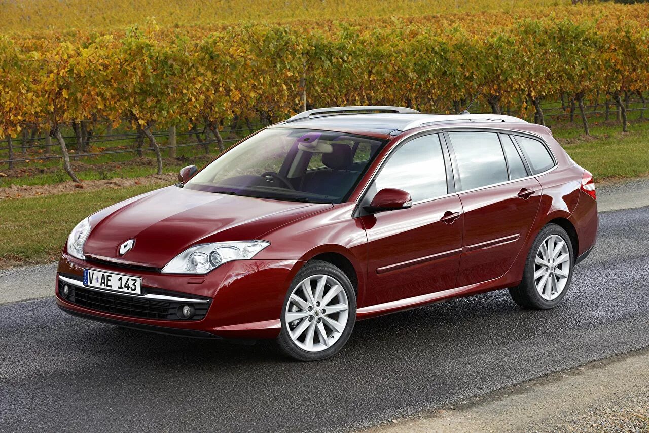 Renault Laguna 2008 универсал. Renault Laguna 3. Рено Лагуна 3 универсал. Renault Laguna III 2007. Рено универсал 2008