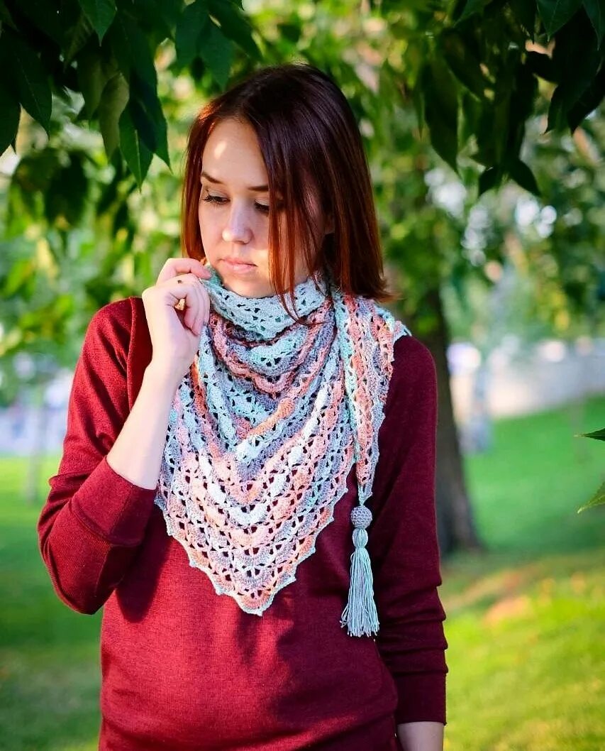 Скандинавский платок бактус. Бактус leftie. Бактус калипсо. Бактус шаль 2020. Фловерс 284 бактус.