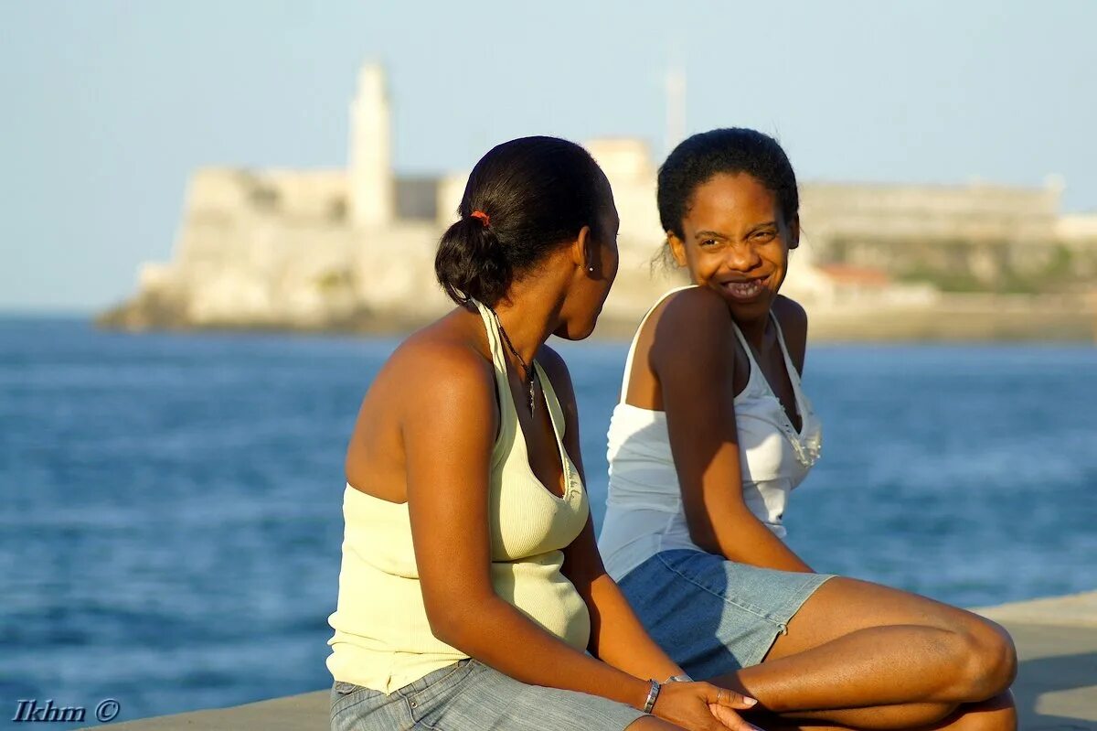 красивые кубинки. куба гавана проституция. кубинские полицейские. камеры кубинки. камеры кубинки.