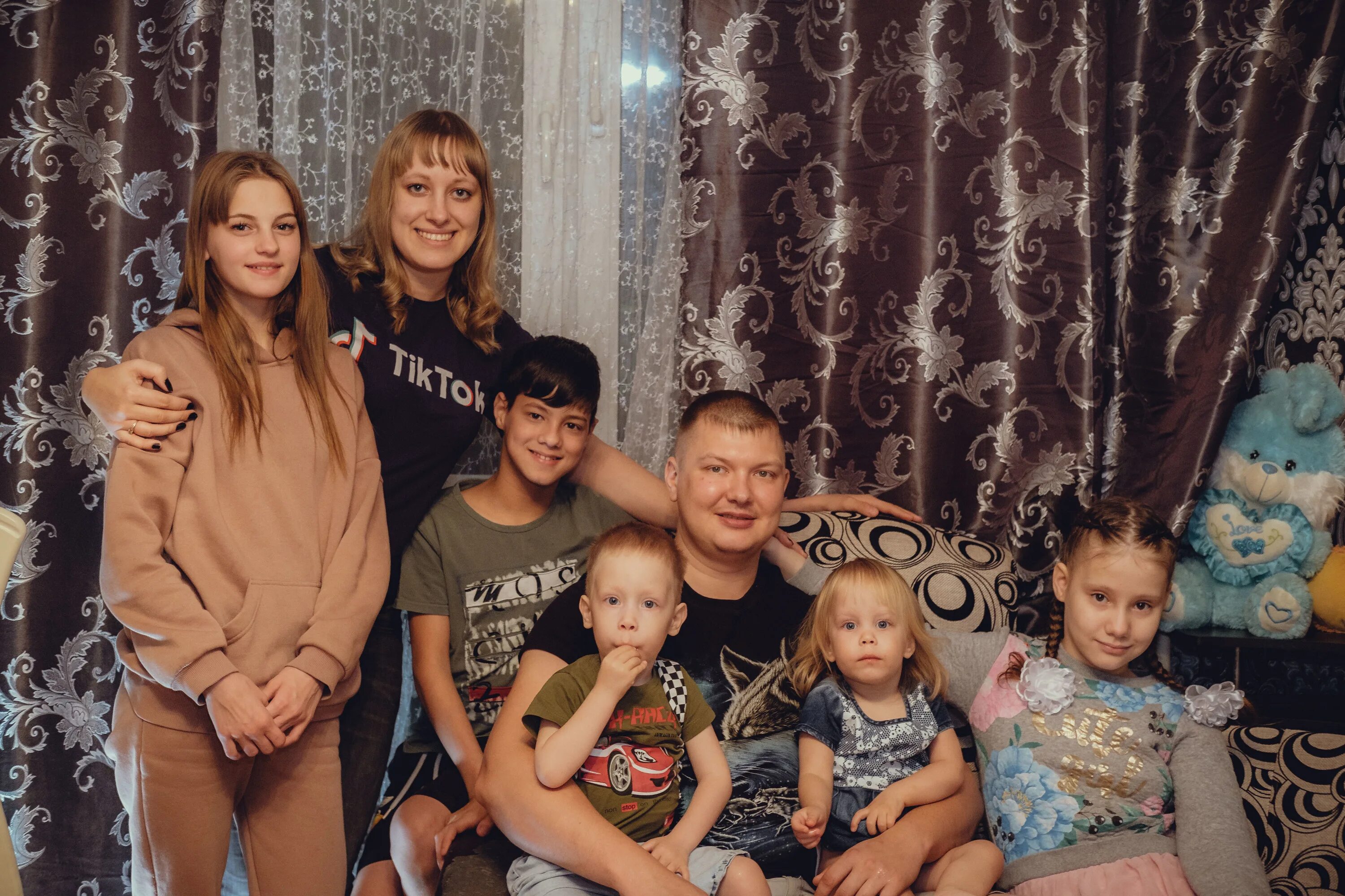 ворошилов приемный ребенок. приёмный ребёнок тоже ребенок. кто такой приёмный ребенок. заставил мать. издевательства над приемными детьми.