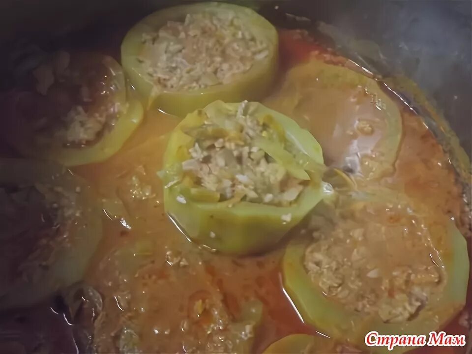 Запеченные кабачки в мультиварке. Кабачки с фаршем тушеные в кастрюле рецепт. Кабачки с фаршем на сковороде тушеные. Кабачки фаршированные фаршем тушеные в кастрюле. Кабачки с фаршем тушеные в кастрюле рецепт.