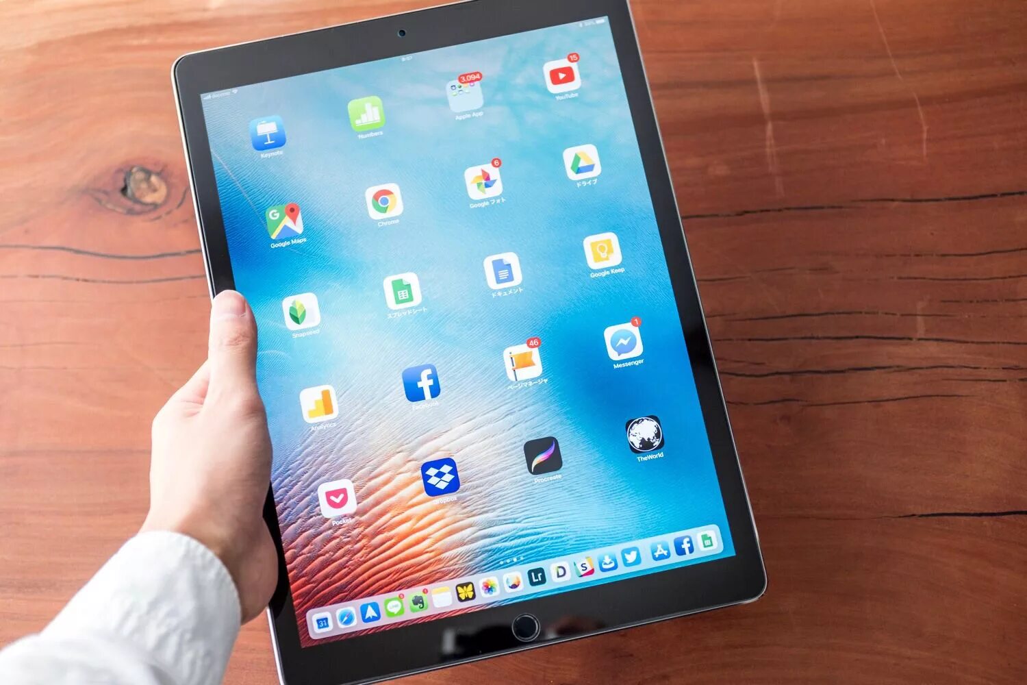 Планшет 10 дюймов. Apple IPAD Pro 10.5. IPAD Pro 12.9 дюймов. Apple IPAD Pro 2014. Планшет Apple IPAD 2021 10 дюймов.