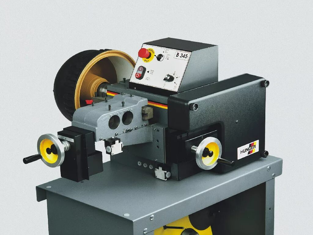 станок для проточки дисков bl202. станок тормозных дисков. стендом для проточки тормозных дисков bl202b. нордберг nl1 станок для проточки дисков. станок тормозных дисков.
